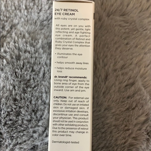 NIB 24/7 Retinol Eye Cream by dr. brandt - Picture 3 of 3